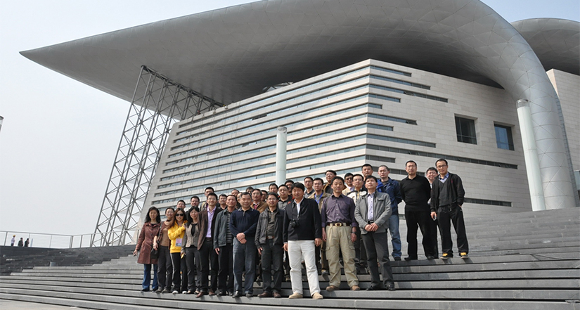 The first seminar of the Theater Engineering Management Research Center